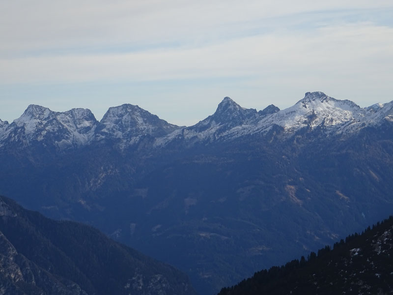 Corno Bianco (Weisshorn)  m.2317 ....dal Passo Oclini